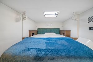 bed, Balance 442, catamaran for sale