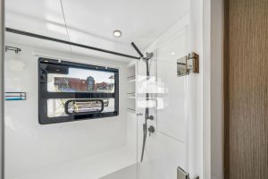bath, Balance 442, catamaran for sale