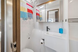 bath, Balance 442, catamaran for sale