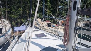 deck, Hunter 410, sailboat for sale