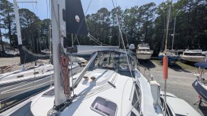 deck, Hunter 410, sailboat for sale