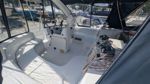 deck, Hunter 410, sailboat for sale