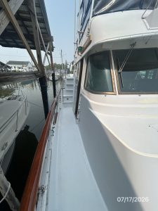 deck, Hatteras 48 LRC, trawler for sale