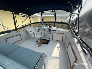 cockpit, Hatteras 48 LRC, trawler for sale