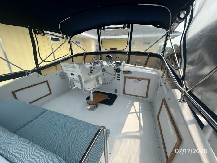 cockpit, Hatteras 48 LRC, trawler for sale