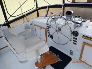 helm, Hatteras 48 LRC, trawler for sale