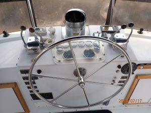 helm, Hatteras 48 LRC, trawler for sale