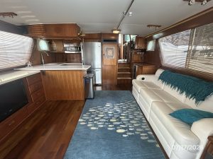 salon, Hatteras 48 LRC, trawler for sale