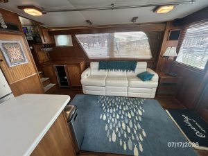 salon, Hatteras 48 LRC, trawler for sale
