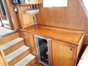 interior, Hatteras 48 LRC, trawler for sale
