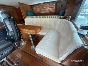 salon, Hatteras 48 LRC, trawler for sale