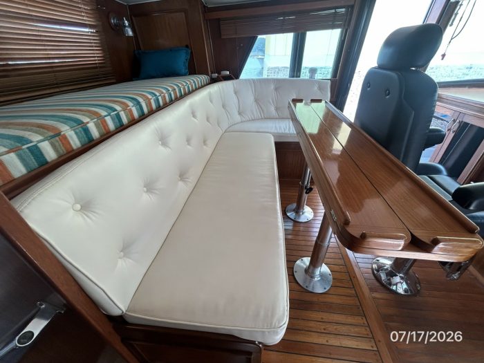 salon, Hatteras 48 LRC, trawler for sale