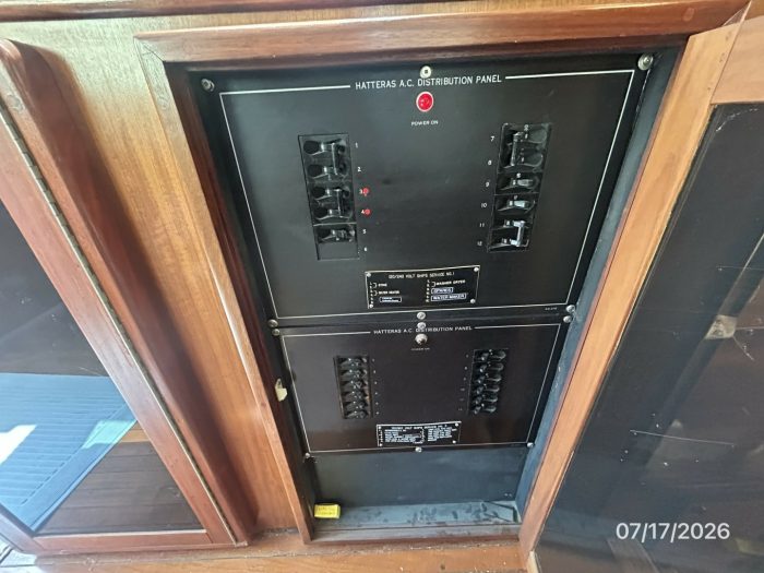 electrical, Hatteras 48 LRC, trawler for sale