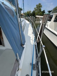 deck, Pearson, sailboat for sale