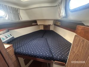 bed, Pearson, sailboat for sale