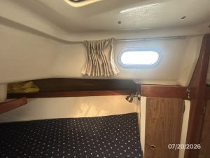 bed, Pearson, sailboat for sale