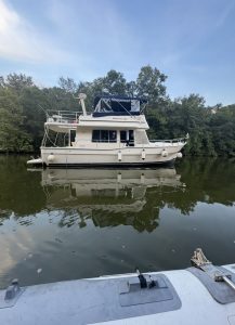 Mainship 400, trawler for sale