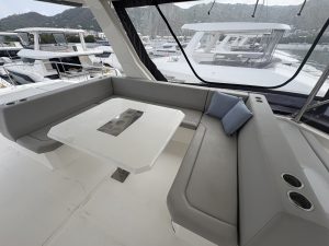 cockpit, Leopard 53 PowerCat, trawler for sale