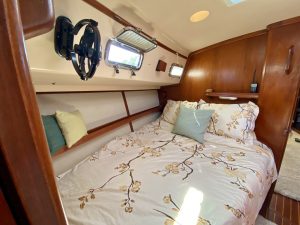 bed, Island Packet, sailboat for sale