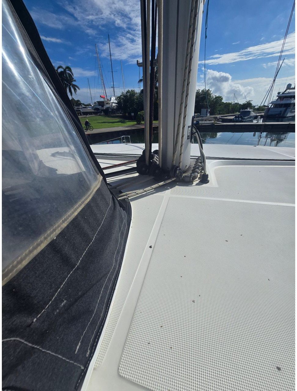 deck, Lagoon 42, catamaran for sale