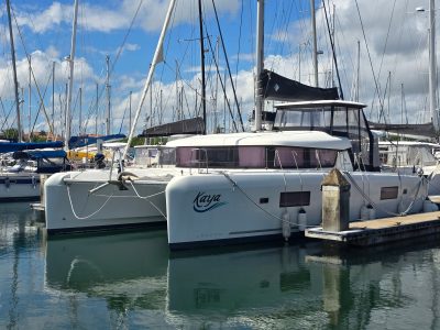 Lagoon 42
