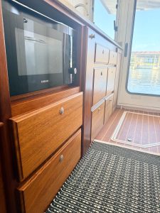 interior, Great Harbour TT35, trawler for sale
