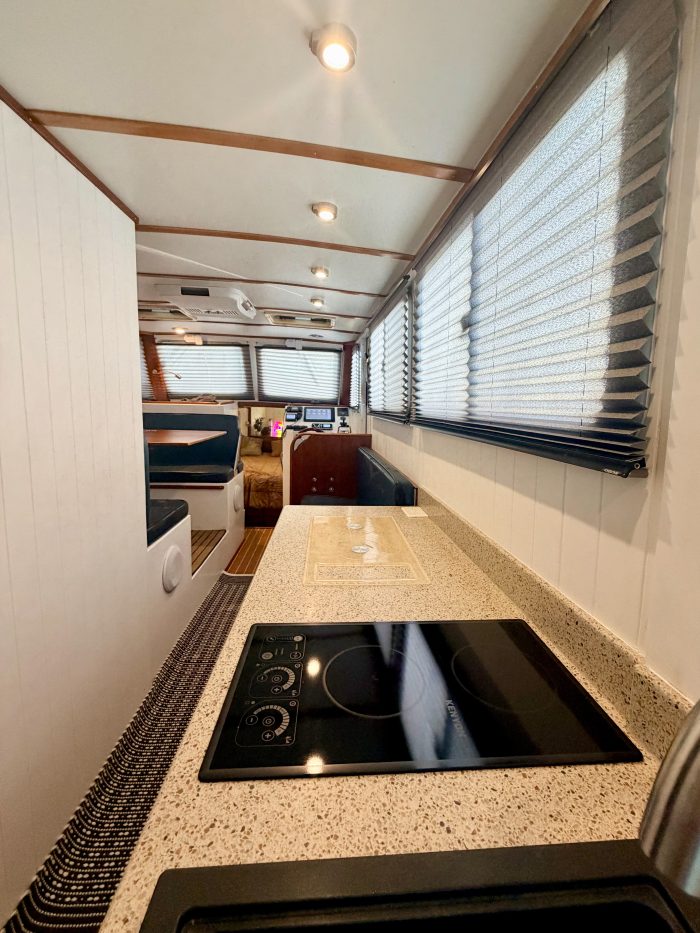 interior, Great Harbour TT35, trawler for sale