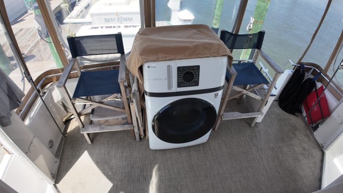 deck, Carver 396, trawler for sale