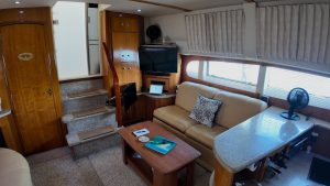 salon, Carver 396, trawler for sale