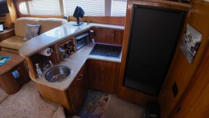 interior, Carver 396, trawler for sale