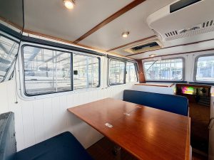 salon, Great Harbour TT35, trawler for sale
