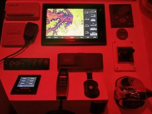 navigation station, Great Harbour TT35, trawler for sale