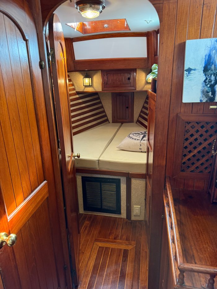 bed, Peterson 46, sailboat for sale