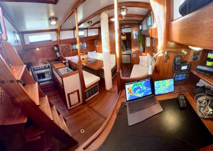 salon, Peterson 46, sailboat for sale