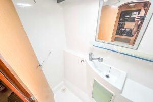 bath, FP 41 Lipari, catamaran for sale