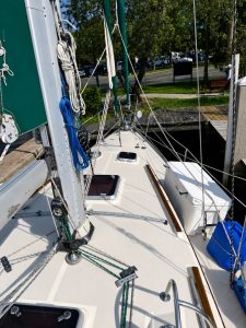 deck, Caliber 40, sailboat for sale