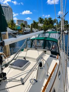 deck, Caliber 40, sailboat for sale