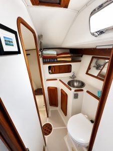 bath, Caliber 40, sailboat for sale