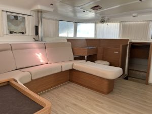 salon, Lagoon 440, catamaran for sale
