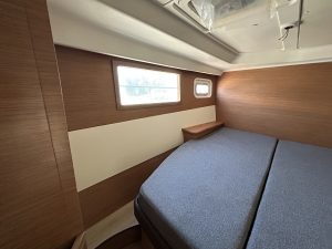 bed, Lagoon 440, catamaran for sale