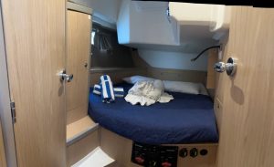bed, Beneteau 45 Oceanis, sailboat for sale