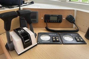 navigation station, Lagoon 440, catamaran for sale