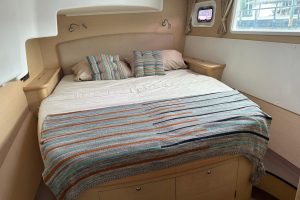 bed, Lagoon 440, catamaran for sale