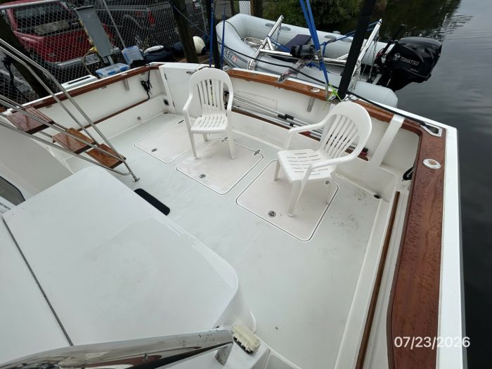 cockpit, Sabre, trawler for sale