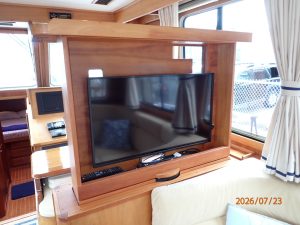 salon, Sabre, trawler for sale