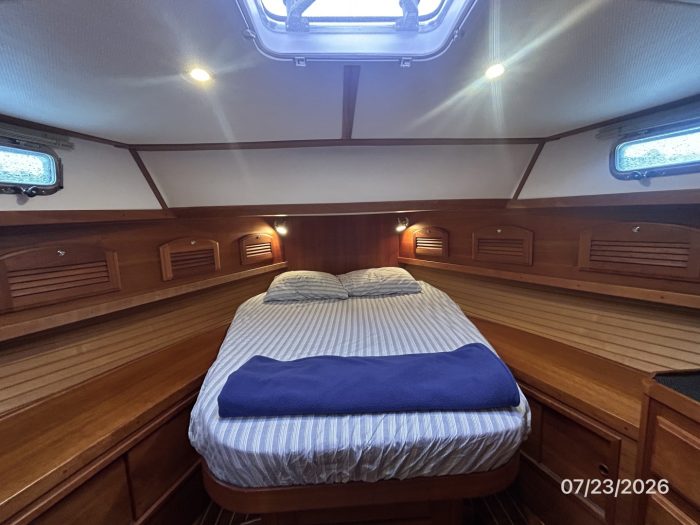 bed, Sabre, trawler for sale
