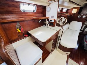 salon, Catalina 41 Morgan, sailboat for sale