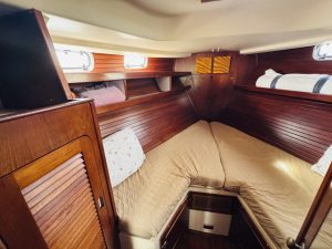 bed, Catalina 41 Morgan, sailboat for sale