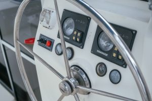 helm, Leopard 38, catamaran for sale