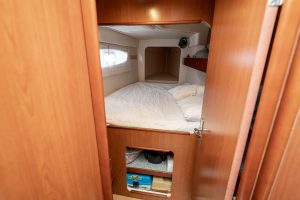 bed, Leopard 38, catamaran for sale